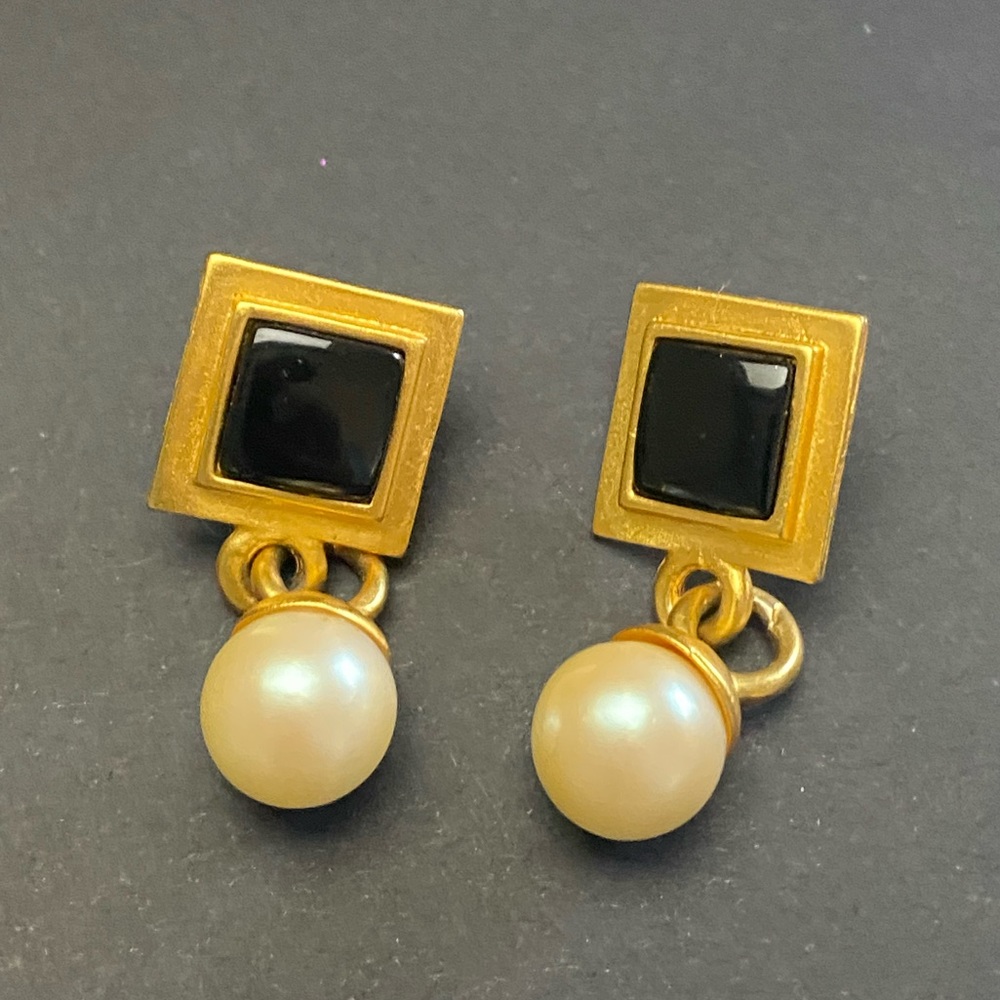 Vintage Gold Pearl Earring